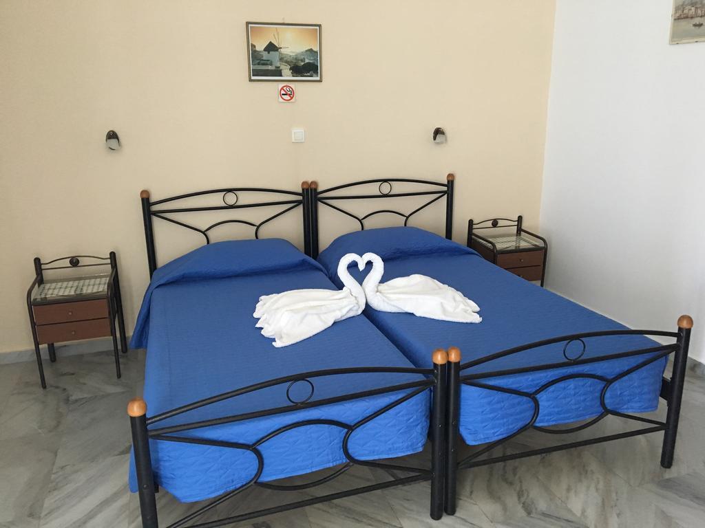 Makis Studios & Apartments Порос Экстерьер фото